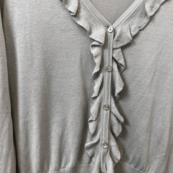 J Crew Cardigan Ruffle Light Gray Size M - Picture 5 of 5